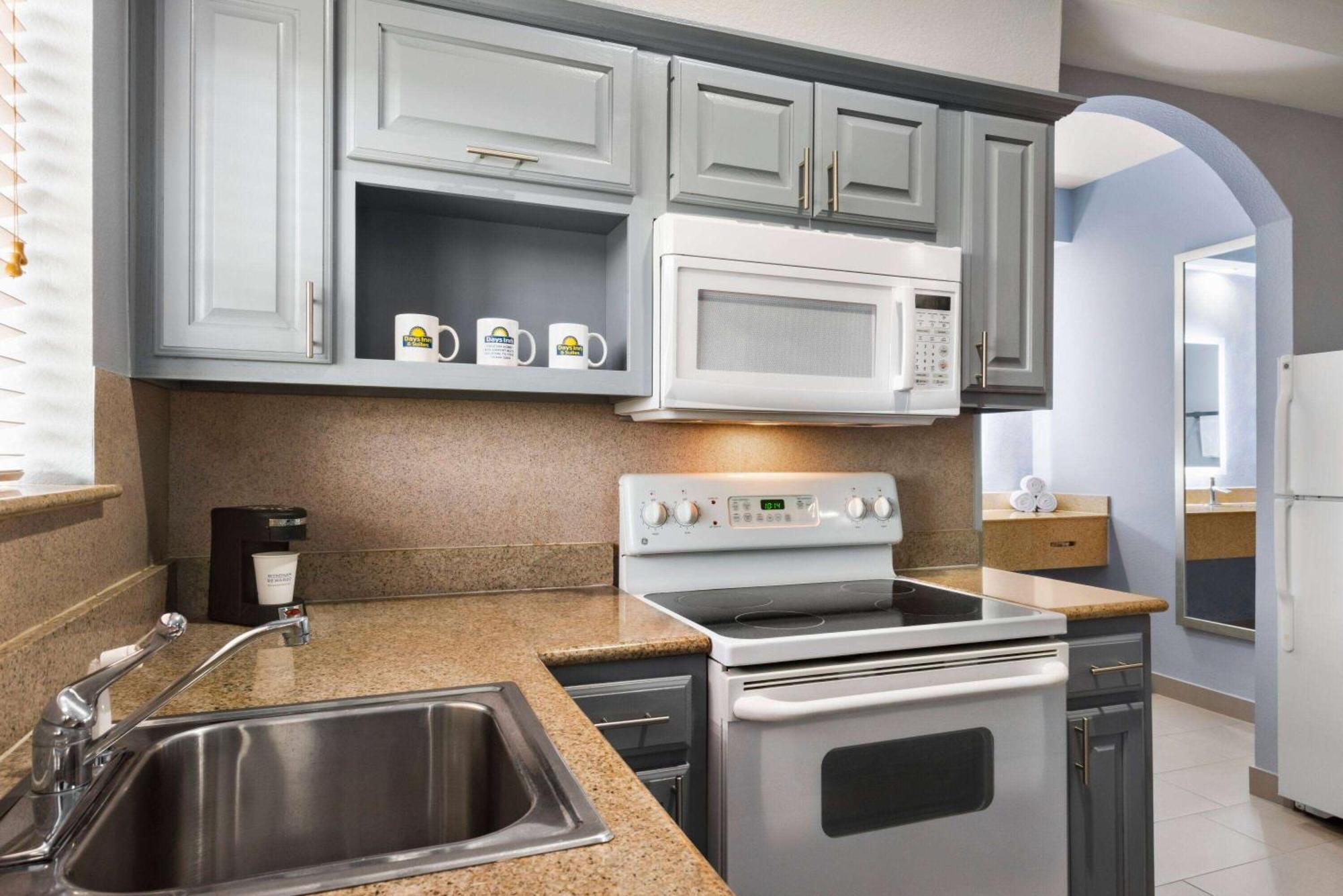 Days Inn & Suites By Wyndham Houston Hobby Airport Luaran gambar