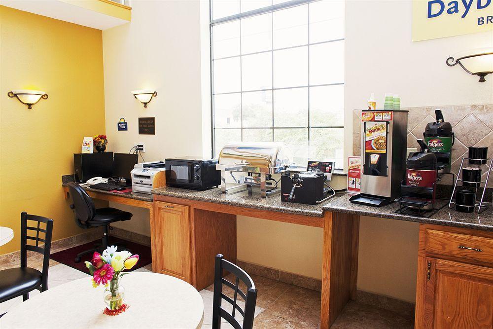 Days Inn & Suites By Wyndham Houston Hobby Airport Luaran gambar