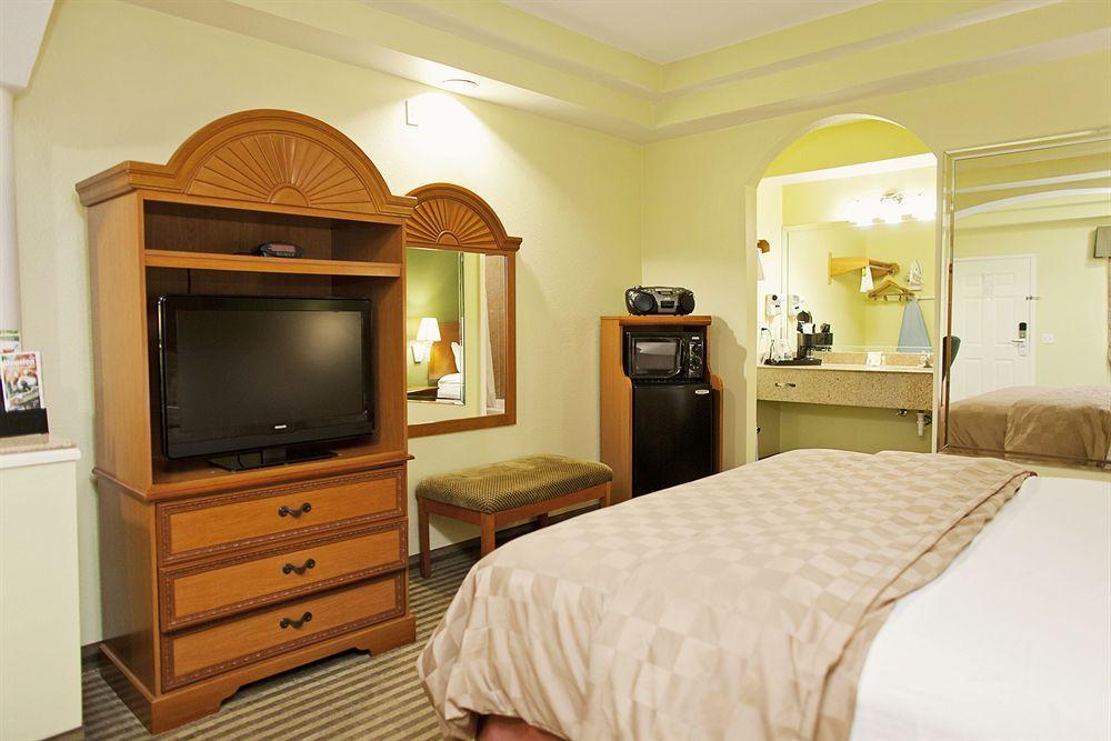 Days Inn & Suites By Wyndham Houston Hobby Airport Luaran gambar